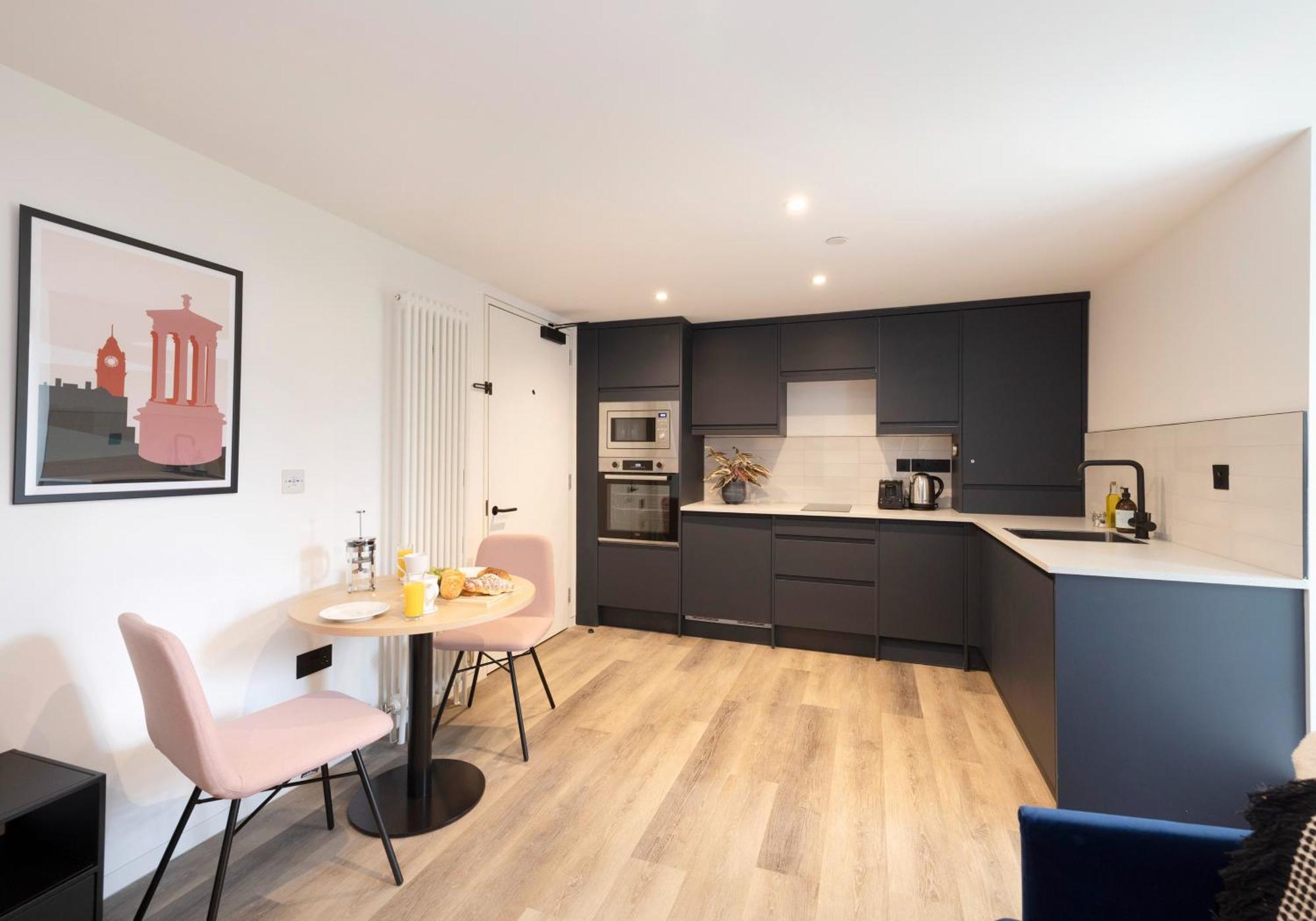 Charming Near Holyrood Park & Calton Hill Appartement Edinburgh